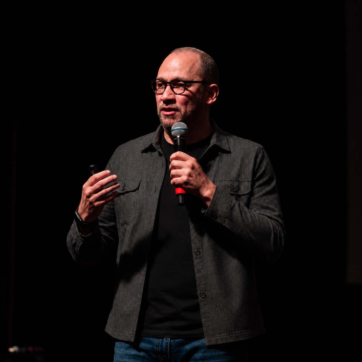 Fabrício Moser palestrando sobre mobilização eleitoral